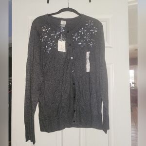 Grey long sleeved sweater with jewelry pattern, size xxl, NWT